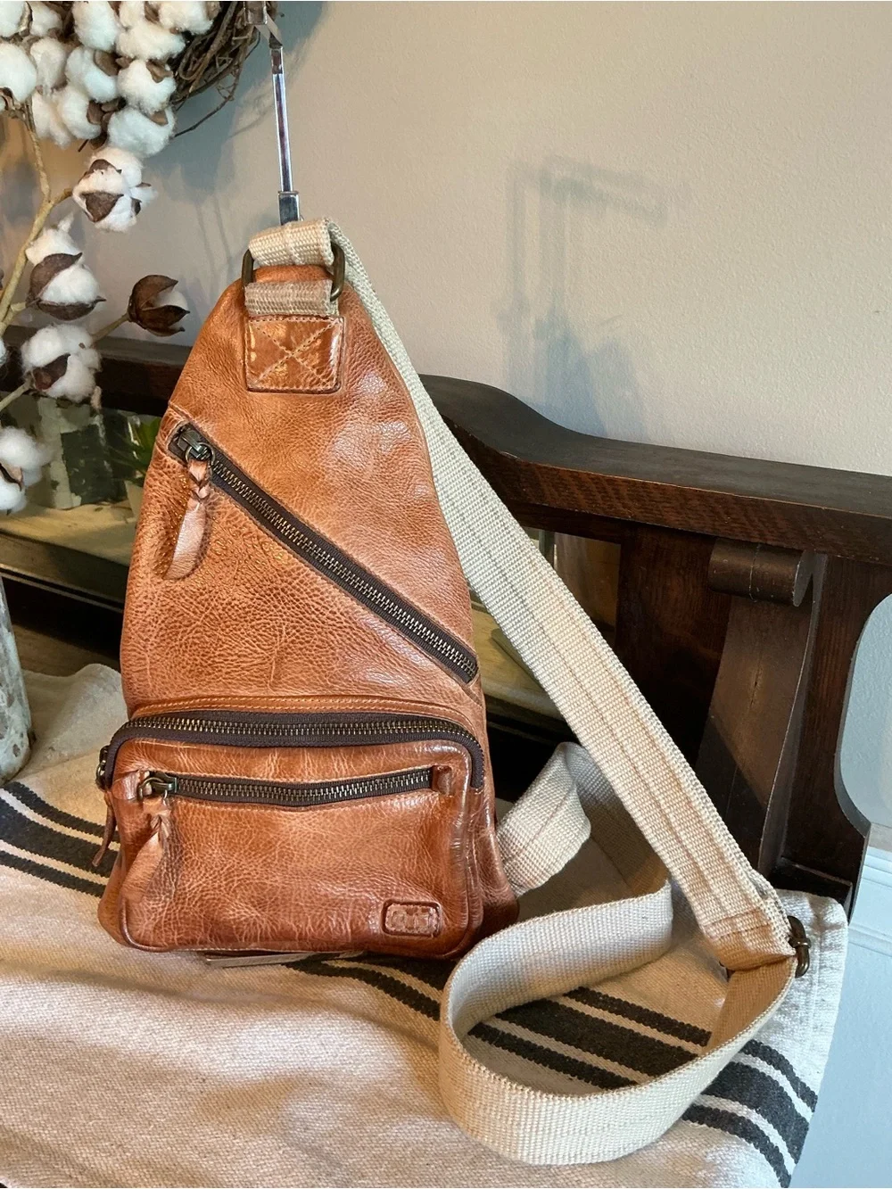 NWOT Bed Stu Leather Unisex Andie Sling Backpack Tan Rustic Retail $240